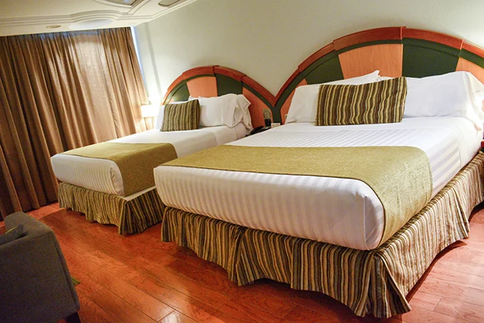 Junior Suite Doble C Jacuzzi (3)