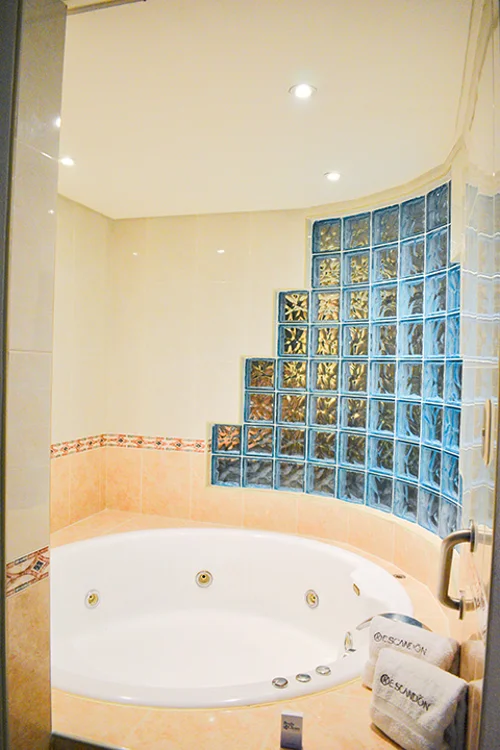 Junior Suite Doble Con Jacuzzi Junior Suite Doble Con Jacuzzi