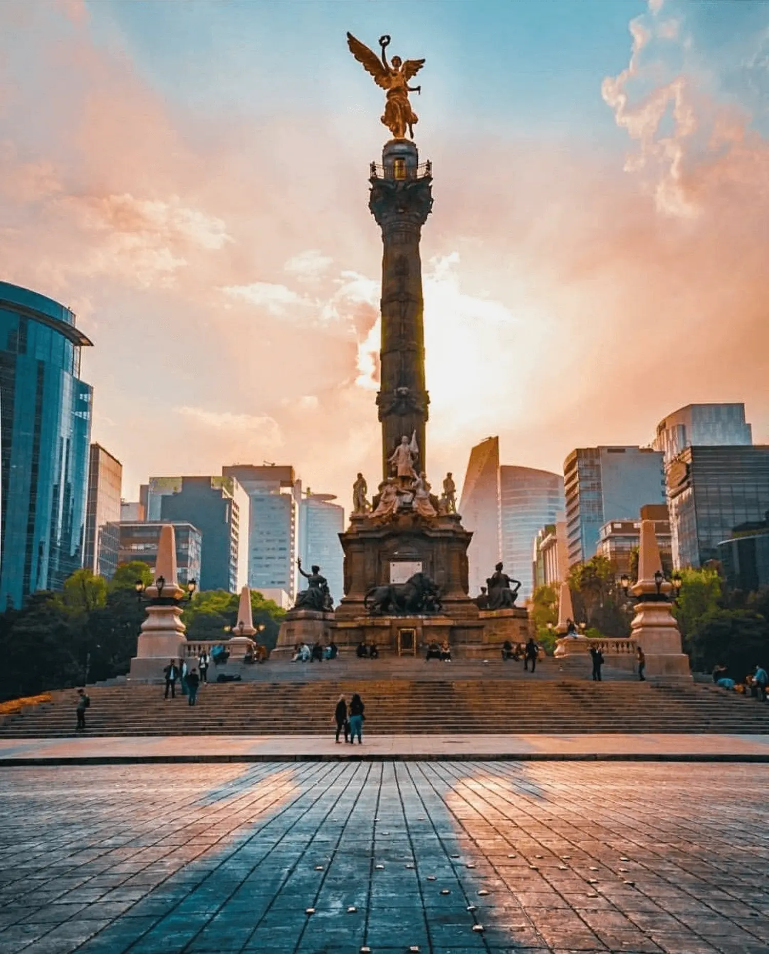 ÁNGEL DE LA INDEPENDENCIA ÁNGEL DE LA INDEPENDENCIA